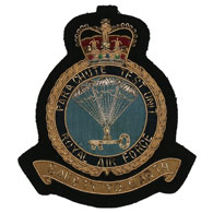 RAF Parachute test Unit wire blazer badge